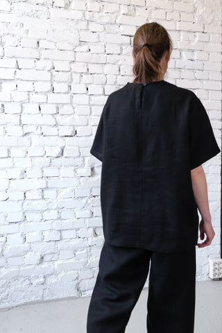 Short Sleeve Base Top | Lin | Sort